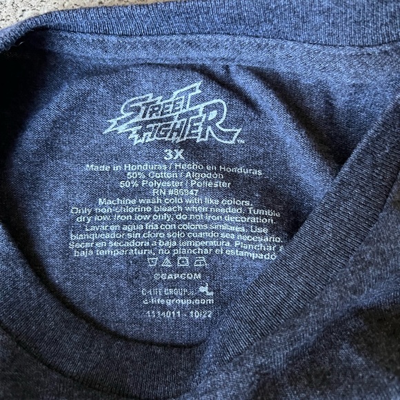 Street Fighter II T shirt - Picture 3 of 3